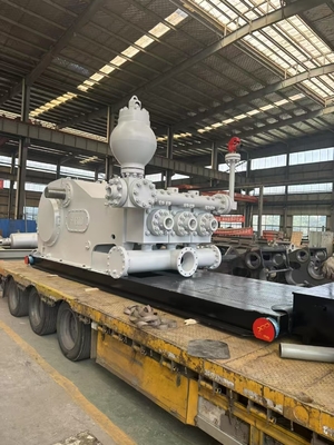 High Chrome Fluid End Material Triplex Mud Pump with API 7 Valve and Forced Feed Lubrication System